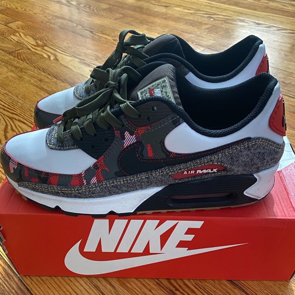 Nike Air Max 90 SE remix pack